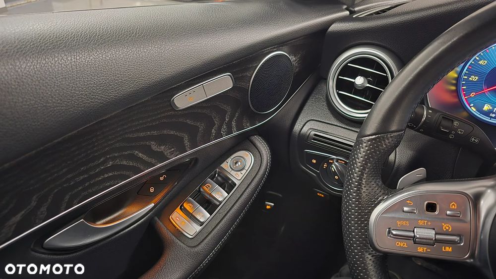 Mercedes-Benz GLC 300 de 4Matic 9G-TRONIC AMG Line Plus - 22