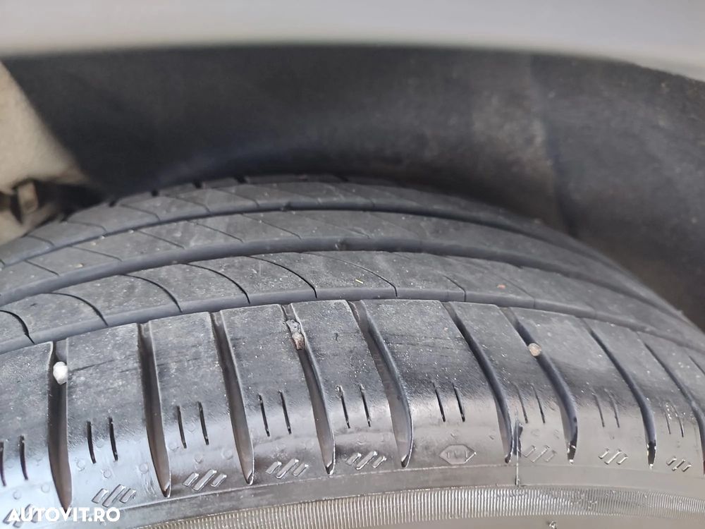 Volkswagen ID.4 - 17