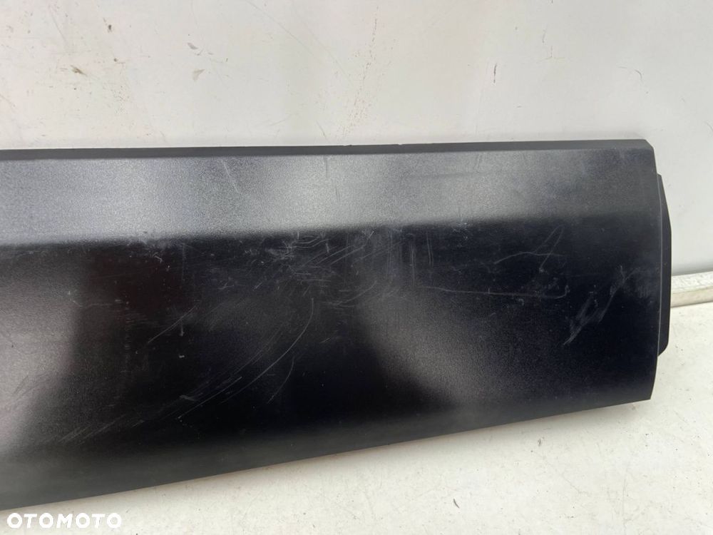 Listwa Mazda CX-30 CX30 2019r.- prawa przednia dolna nakładka drzwi dgh9-51ra1 - 14