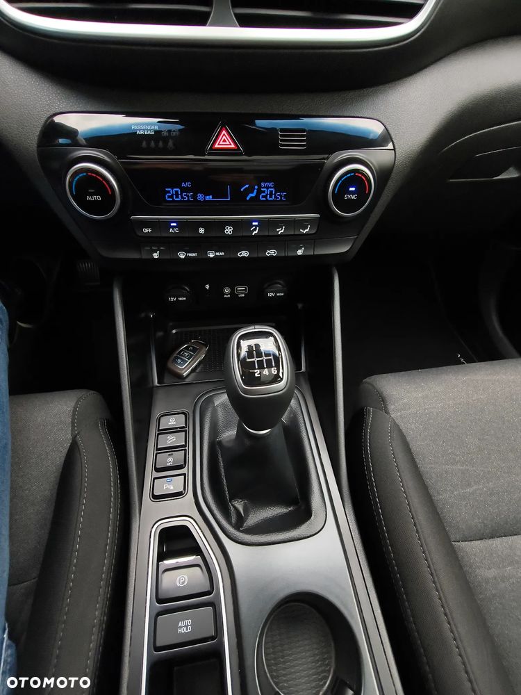 Hyundai Tucson blue 1.6 CRDi 2WD Select - 38