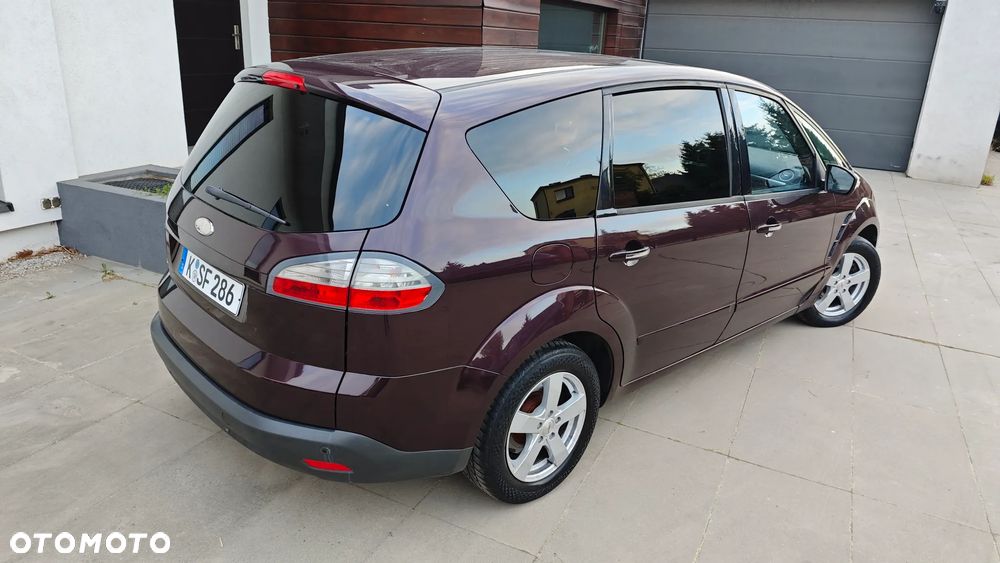Ford S-Max 2.0 Titanium - 24