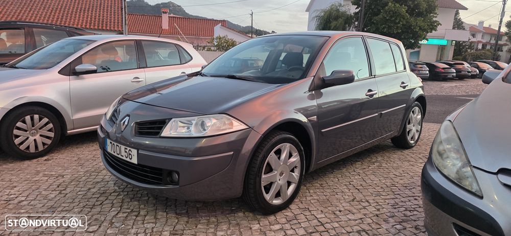 Renault Mégane 1.5 dCi Dynamique S - 1
