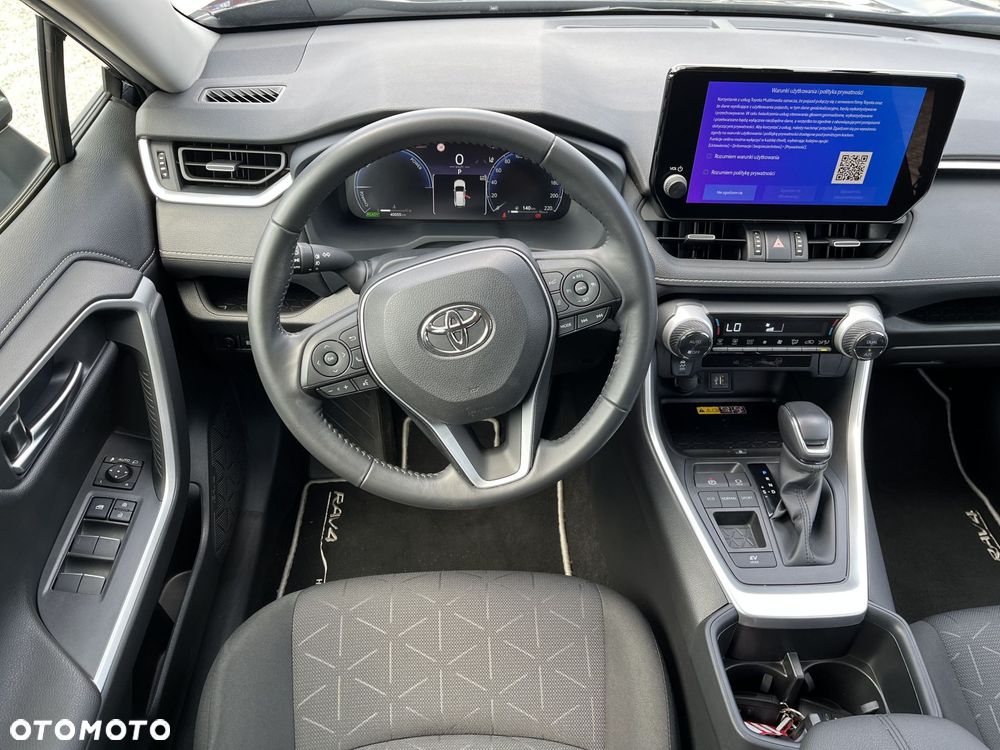 Toyota RAV4 - 12