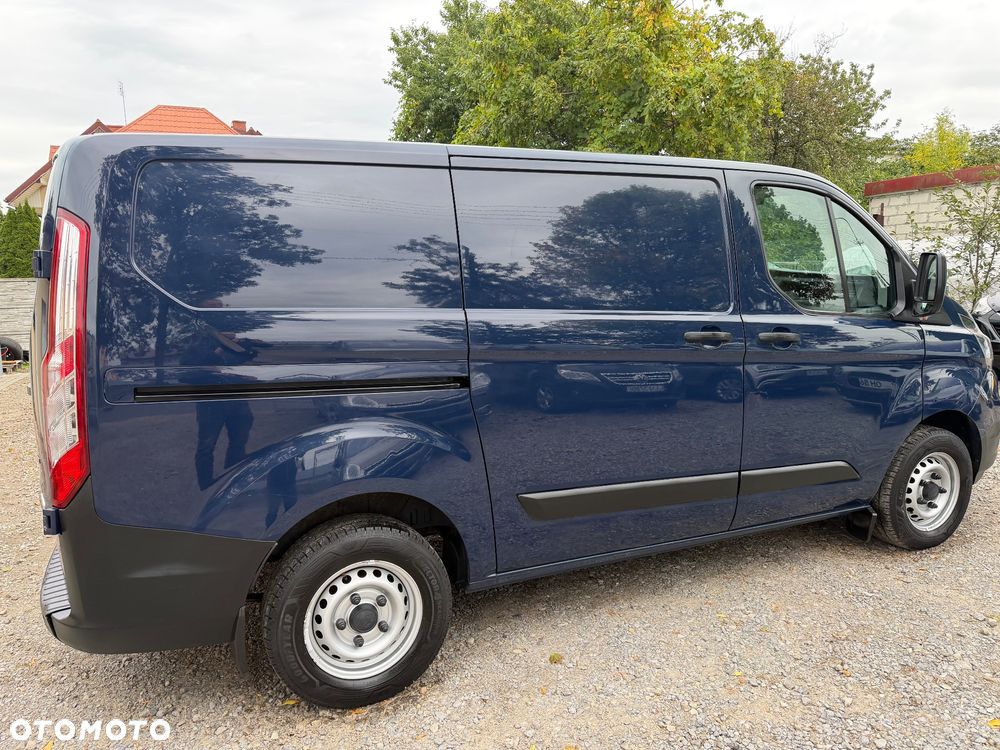 Ford TRANSIT CUSTOM - 32