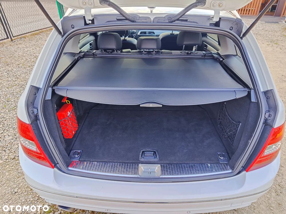 Mercedes-Benz Klasa C 220 (BlueTEC) d 7G-TRONIC Avantgarde - 16