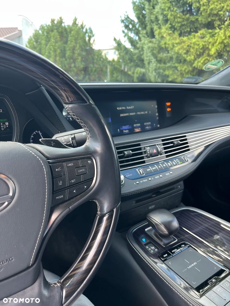 Lexus LS 500h Elegance AWD - 4