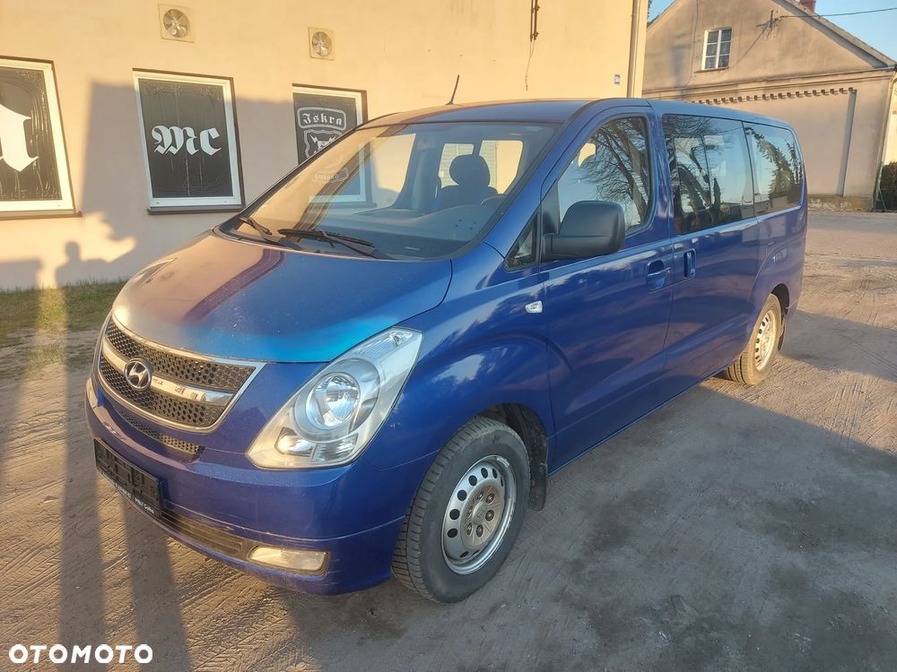 Hyundai H-1 2.5 CRDi Travel Family+ - 1