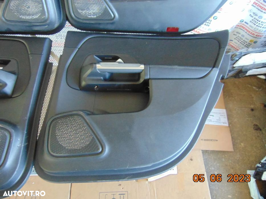Fete usi Mercedes GLB X247 dupa 2019 tapiterie fete usi interioare fat - 4