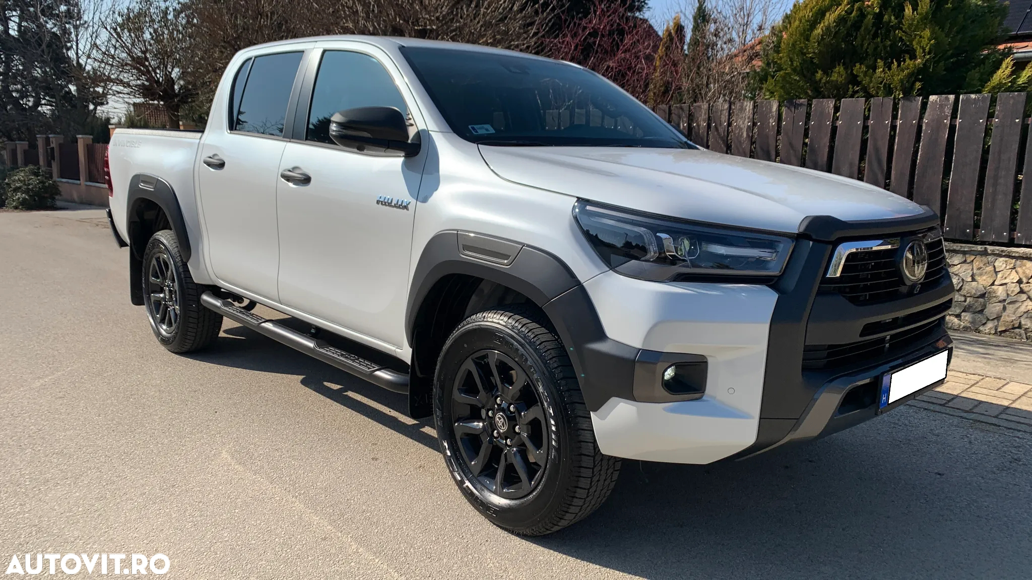 Toyota Hilux 2.8D 204CP 4x4 Double Cab AT MHEV Invincible Color Edition (3E5) - 3