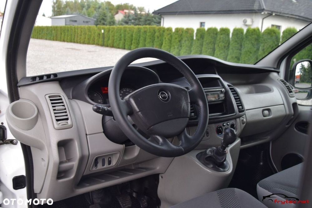 Opel Vivaro - 12