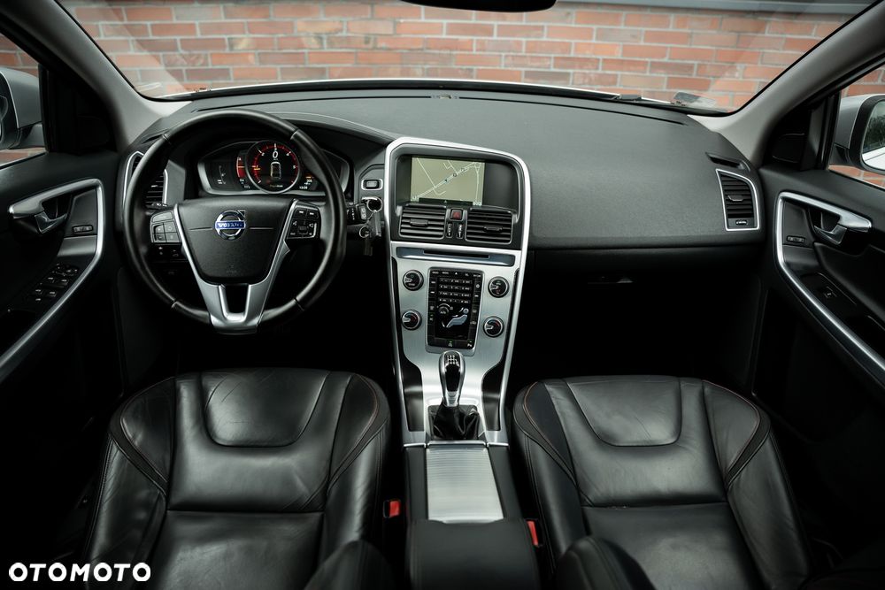 Volvo XC 60 D3 Drive-E Ocean Race - 5