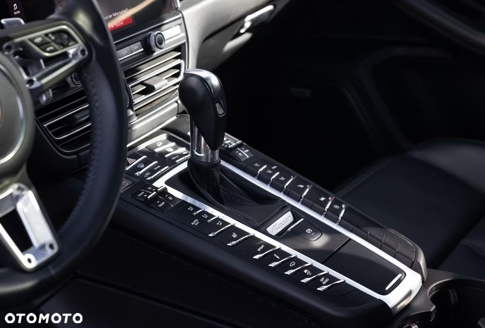 Porsche Macan - 22