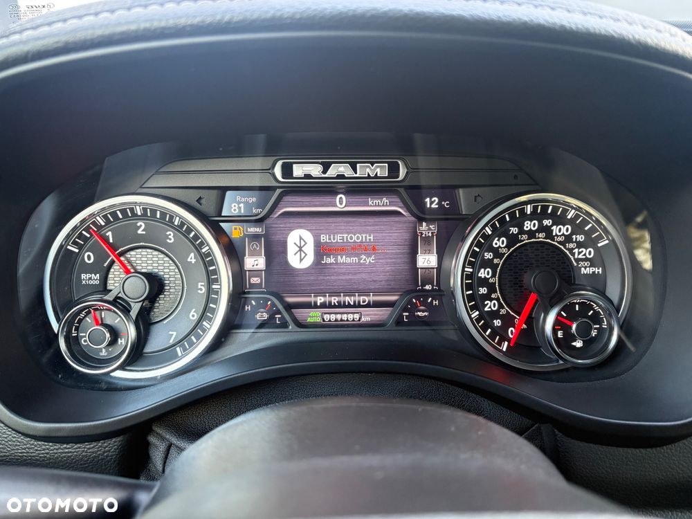 RAM 1500 Crew Cab Shortbed Laramie - 2