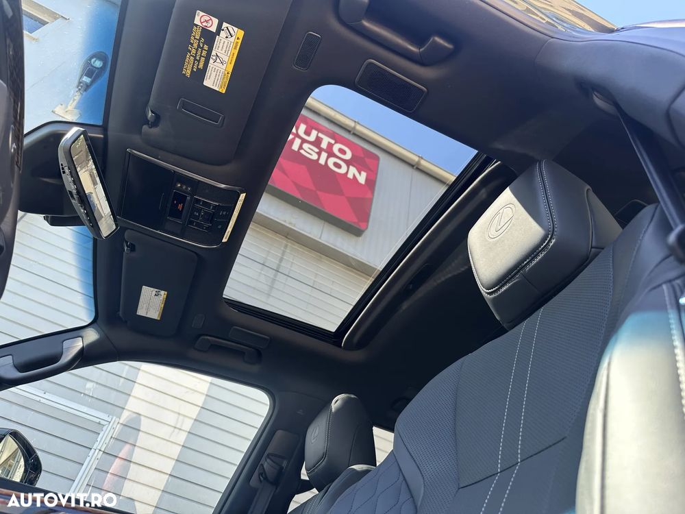 Lexus Seria LX - 32