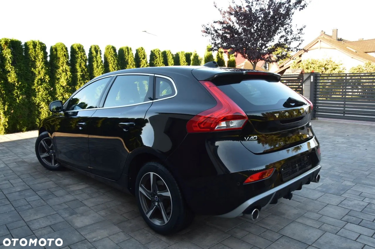 Volvo V40 D2 Drive-E R-Design Momentum - 2