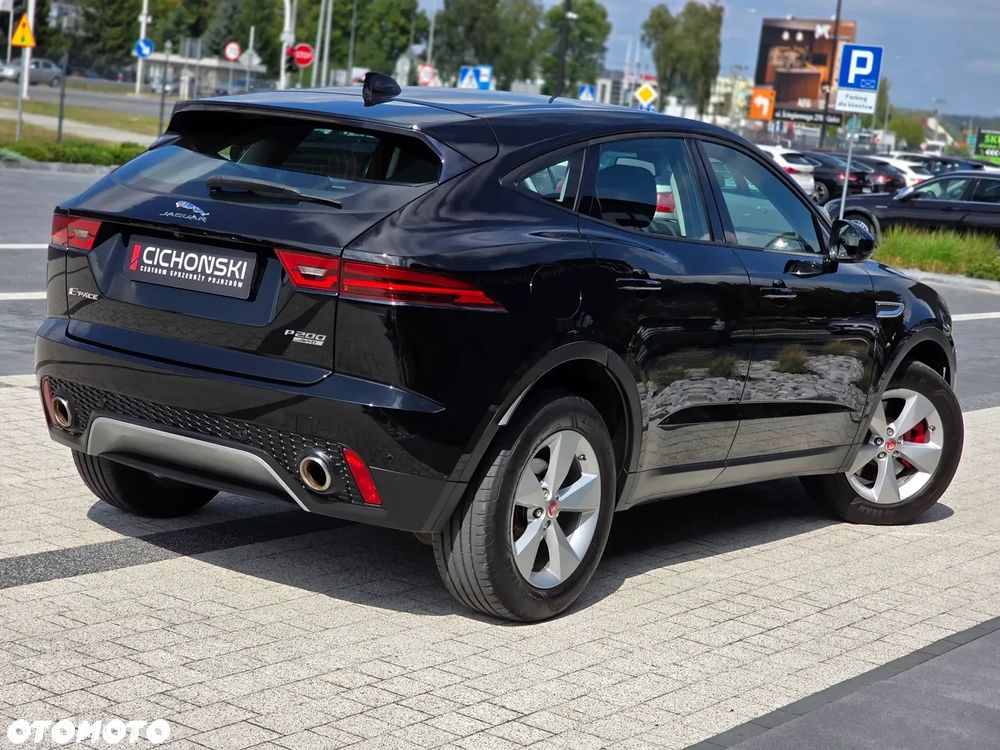Jaguar E-Pace 2.0 i4P AWD R-Dynamic SE - 9
