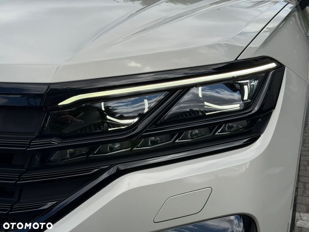 Volkswagen Touareg 3.0 V6 TDI 4Motion R-Line - 14