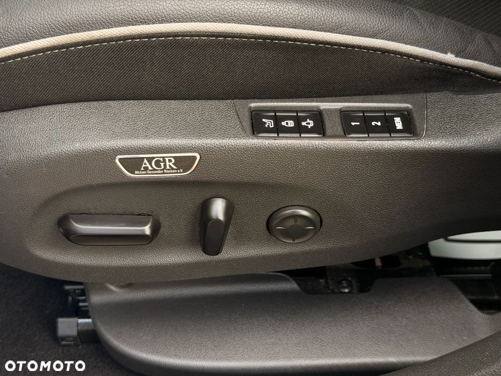 Opel Astra 1.6 T GPF Dynamic S&S - 23