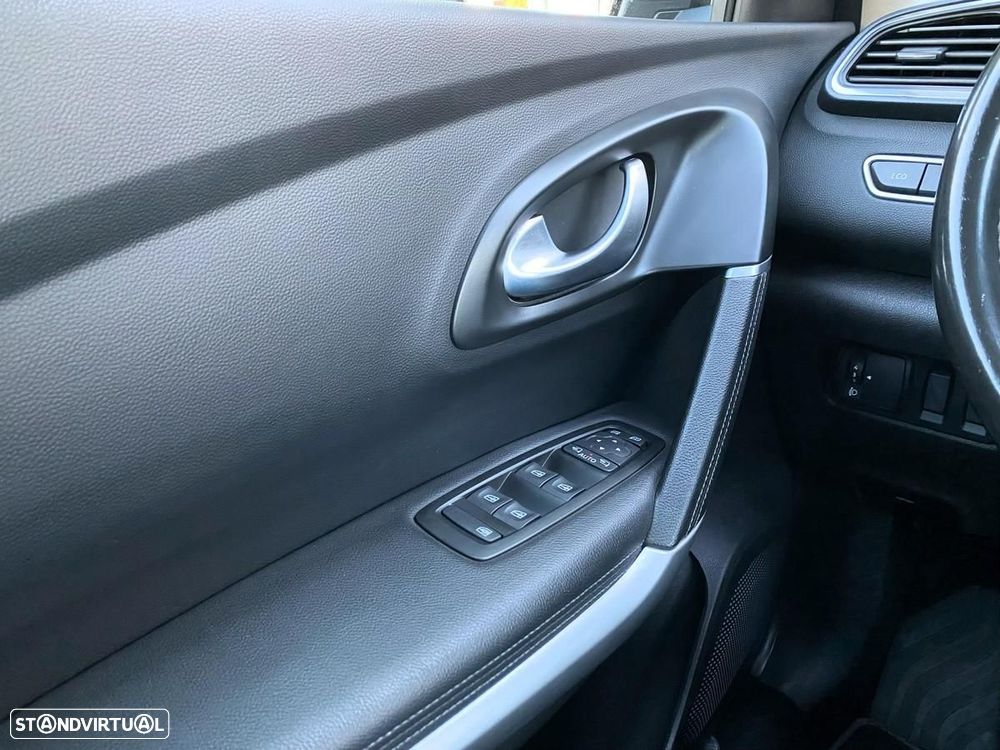 Renault Kadjar 1.3 TCe Intens - 24