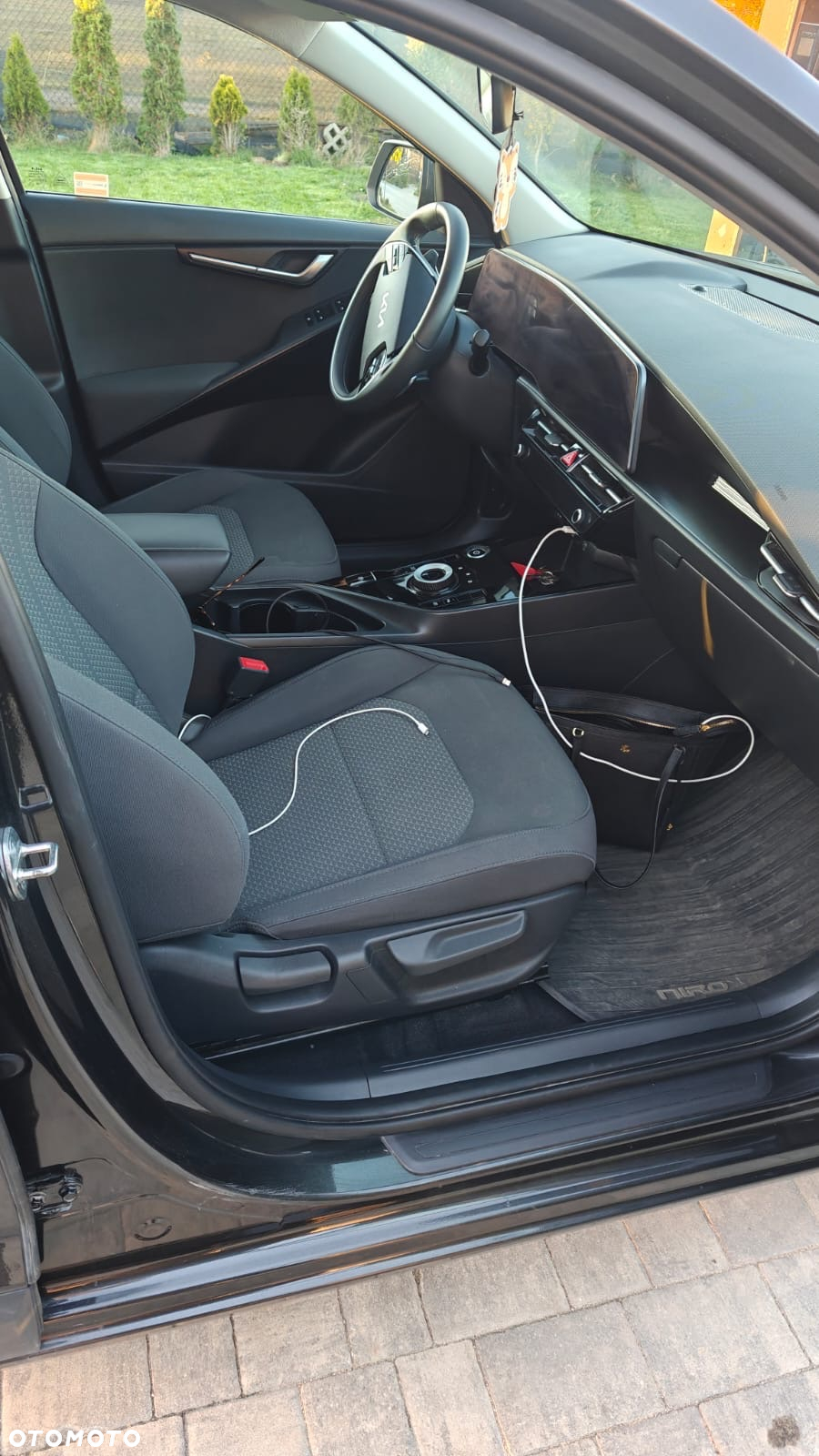 Kia Niro e-Niro 64kWh M - 14