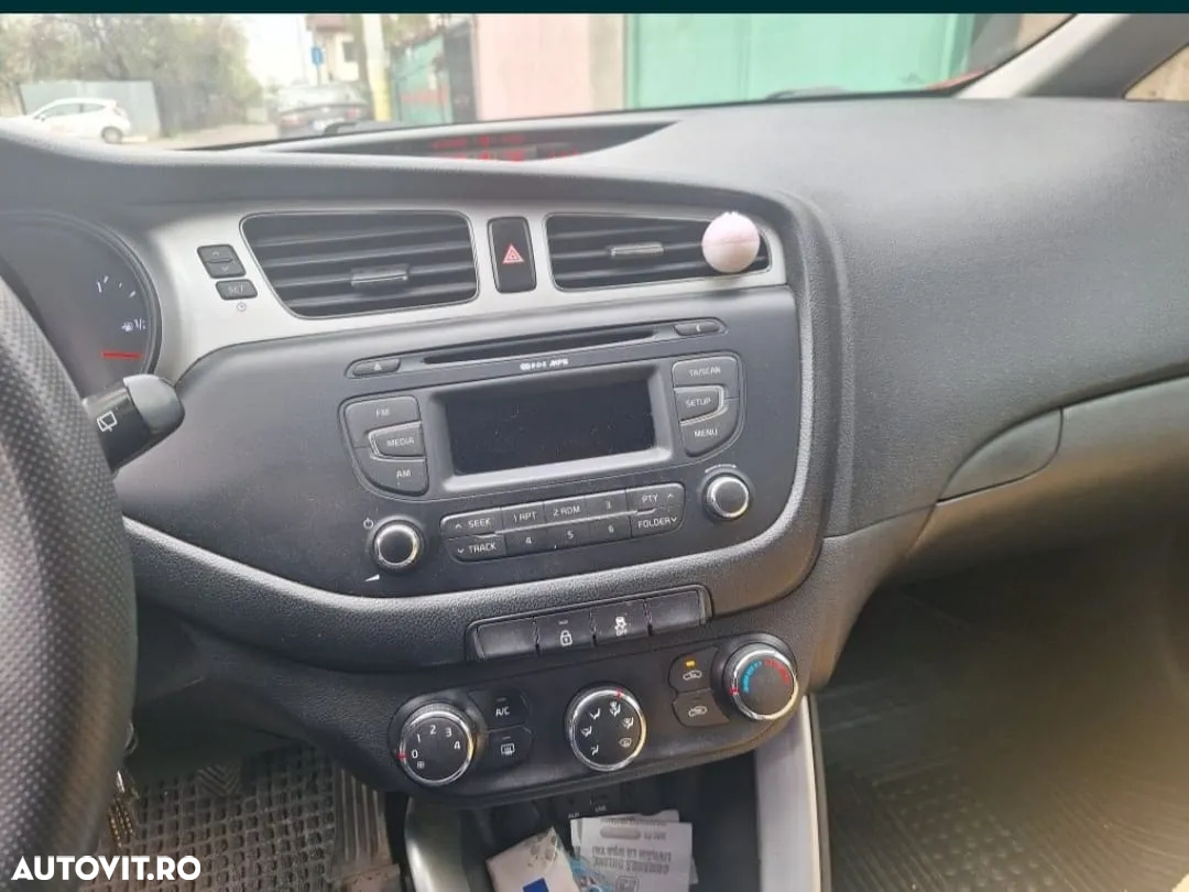 Kia Ceed - 7
