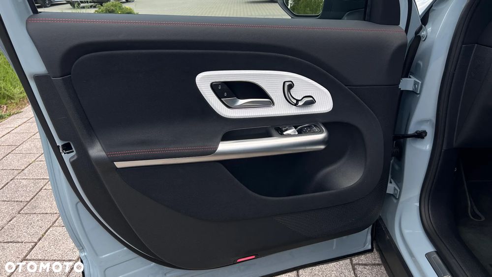 Mercedes-Benz GLB 250+ EQ 85kWh - 9