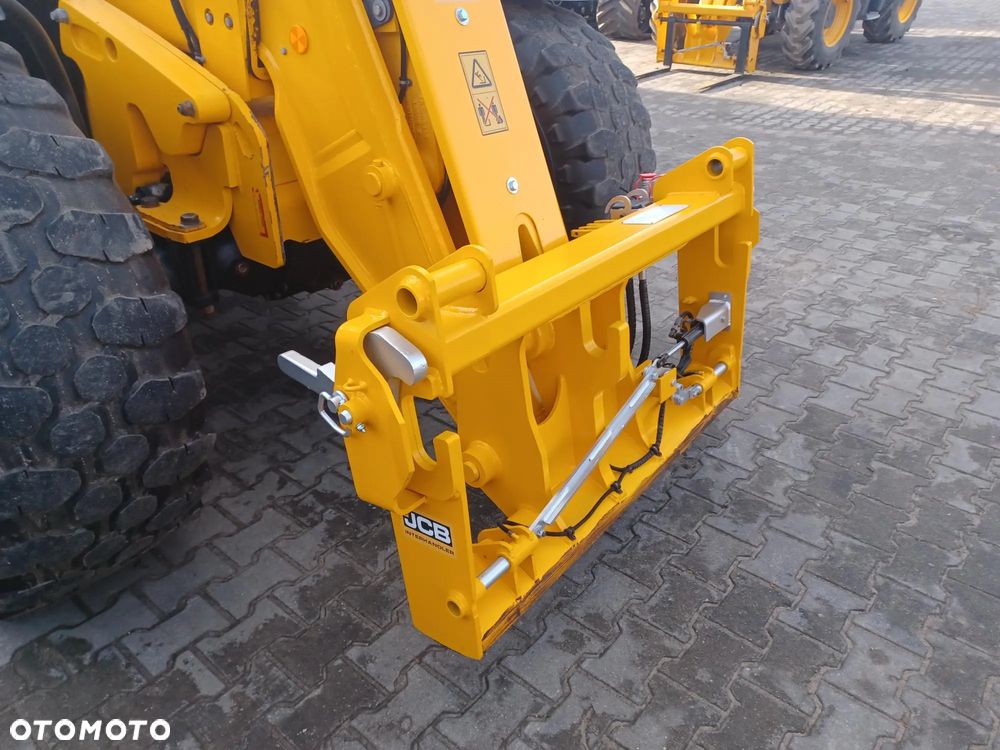 JCB 542-70 Agri Super - 9