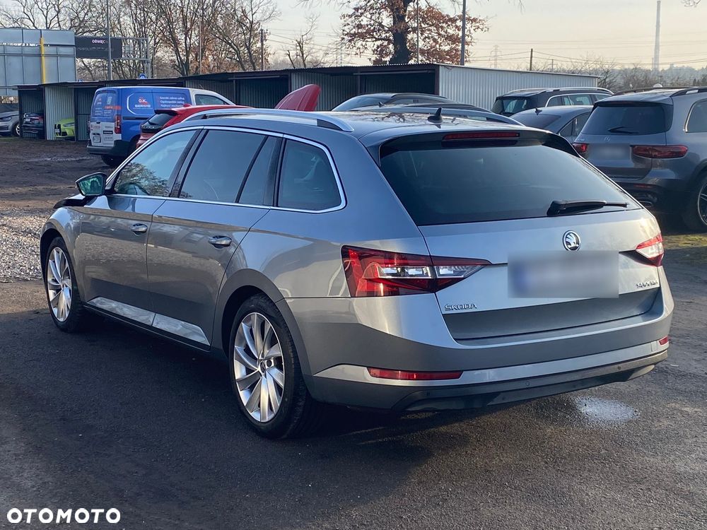 Skoda Superb 2.0 TSI L&K DSG - 12