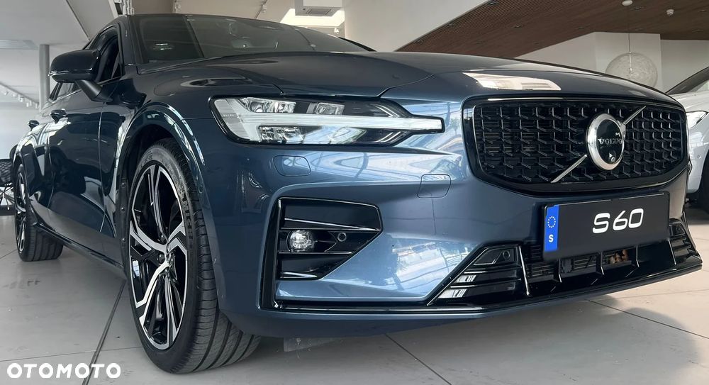 Volvo S60 B5 B AWD Ultimate Dark - 11