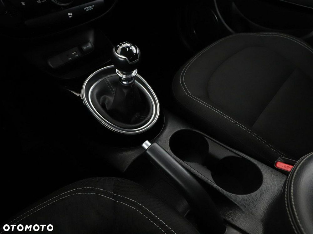 Kia Soul 1.6 GDI Dream Team Edition - 31