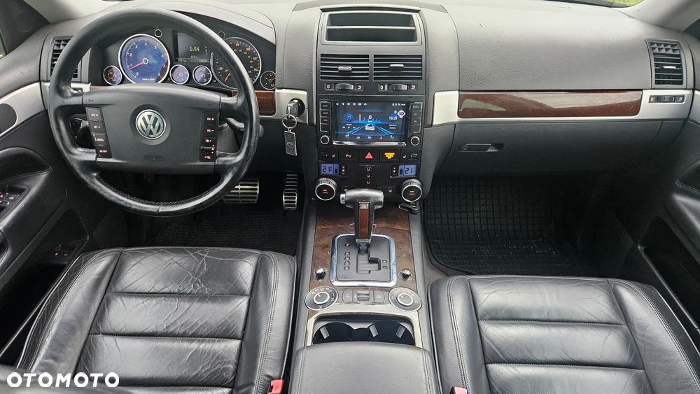 Volkswagen Touareg - 16