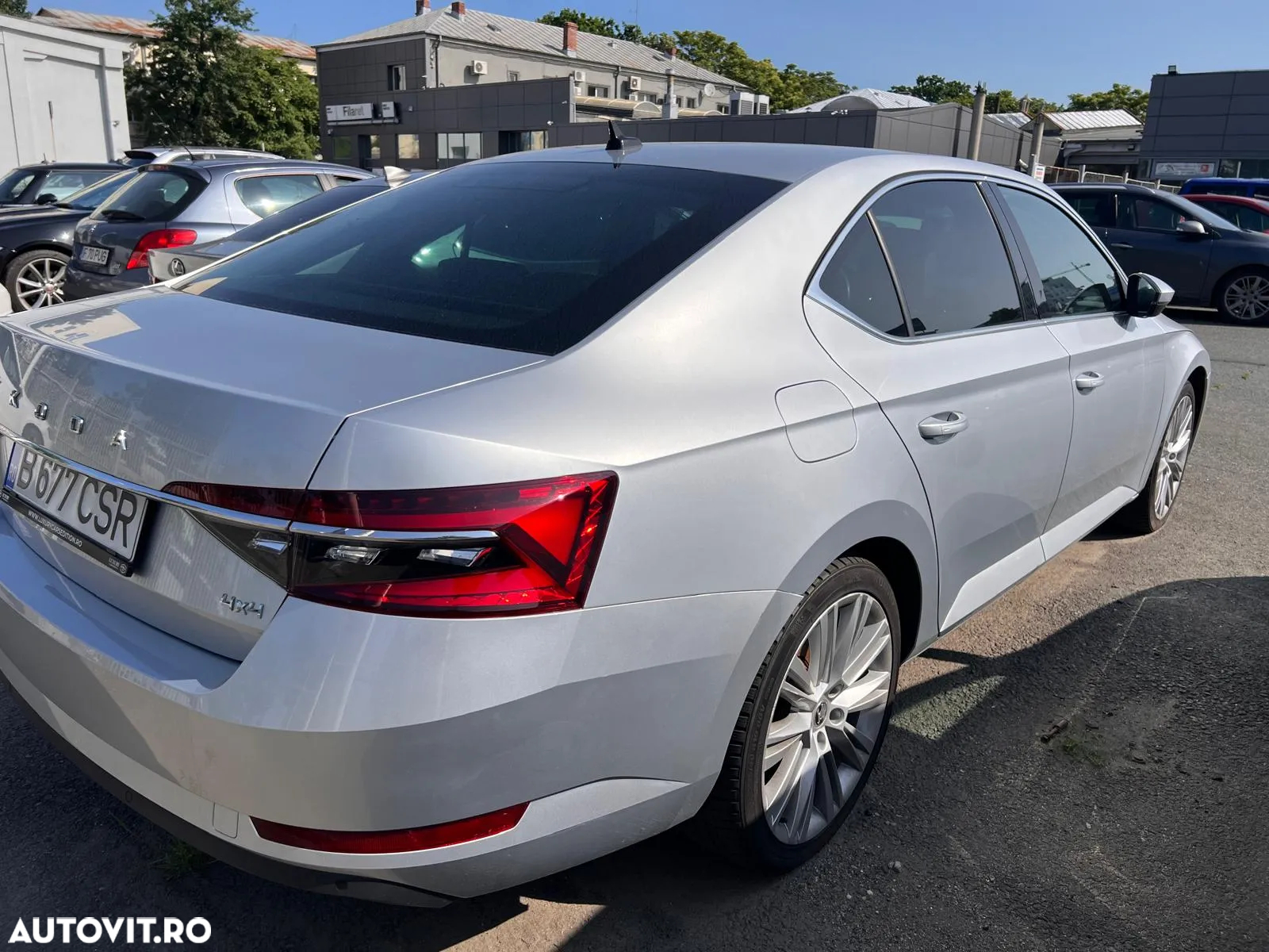 Skoda Superb 2.0 TDI 4X4 DSG Style - 5