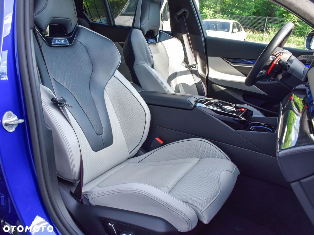 BMW M5 PHEV - 4