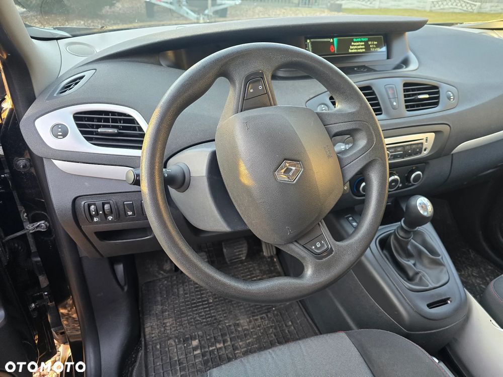 Renault Scenic - 11