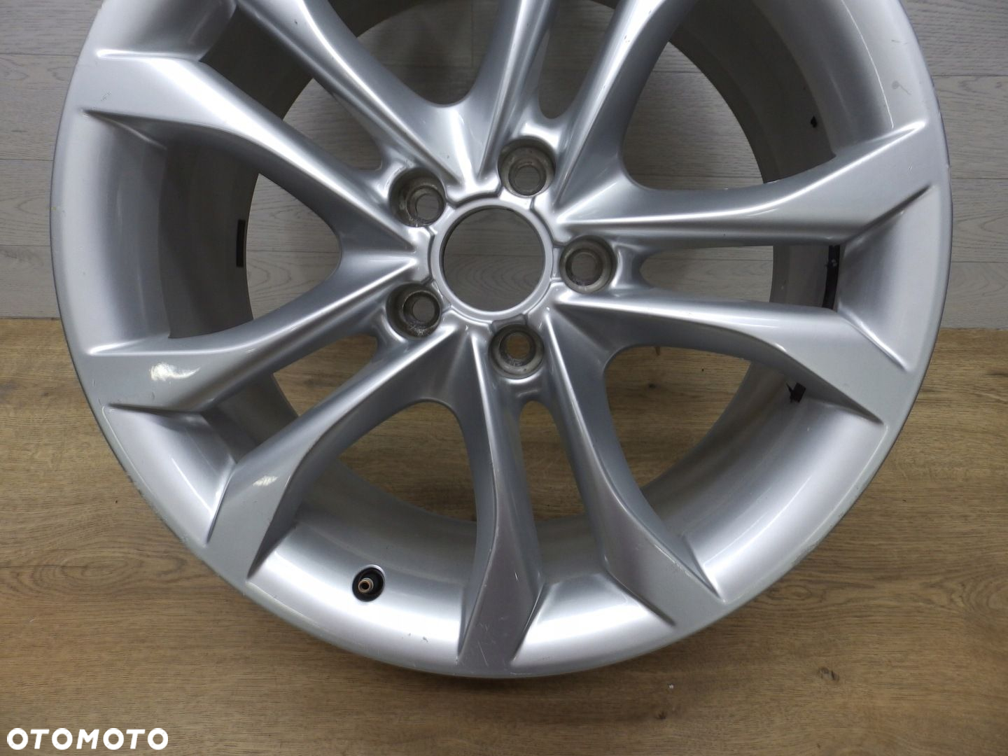 Felga Audi A4 B8 8K0 7.5Jx18H2 Et43 5x112 - 4