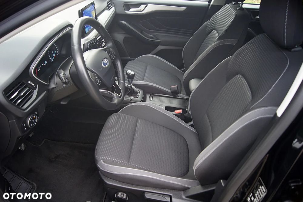 Ford Focus - 20