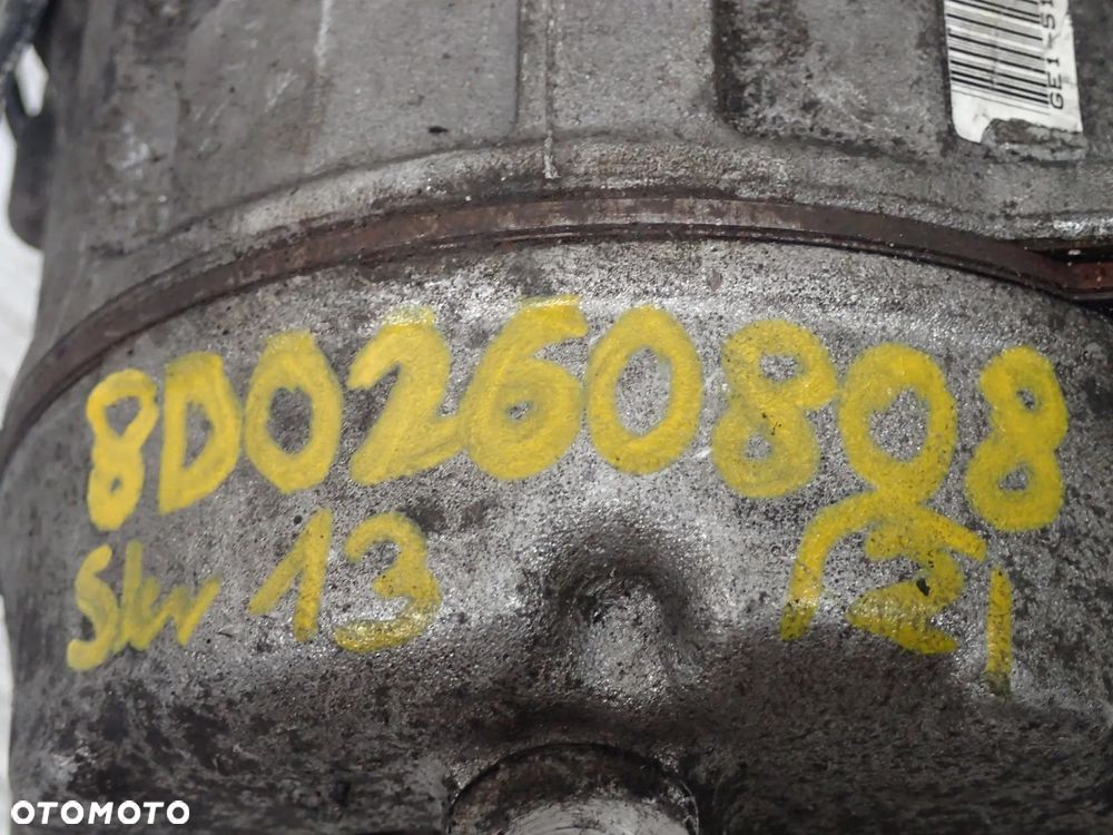 SPRĘŻARKA KLIMATYZACJI 8D0260808 VW PASSAT 1.9TDI - 4