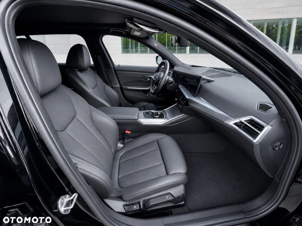 BMW Seria 3 320d xDrive MHEV M Sport sport - 26