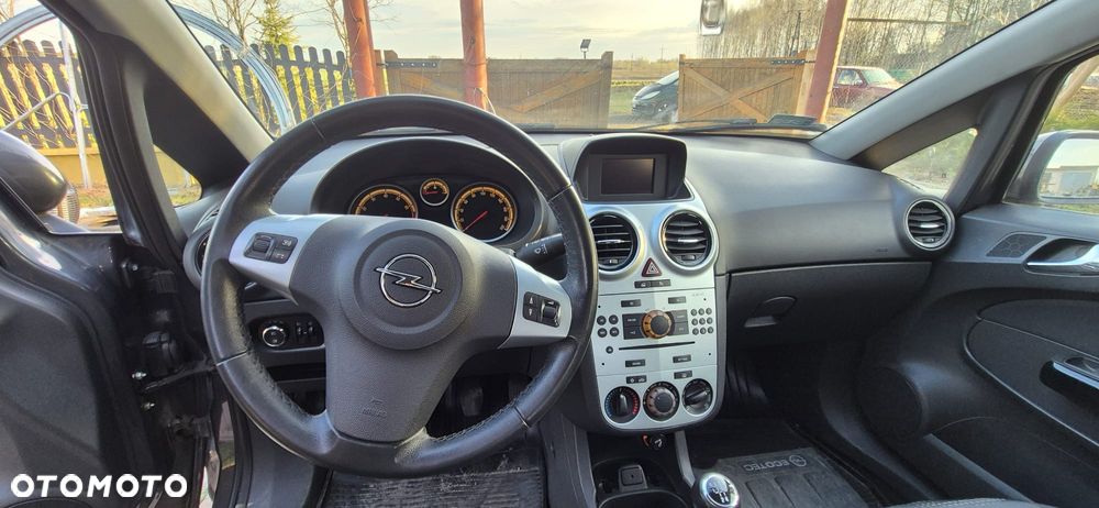 Opel Corsa - 11
