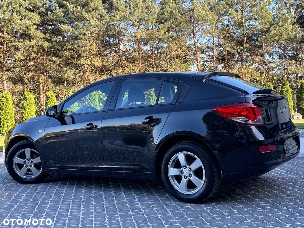 Chevrolet Cruze 1.8 LT+ - 13