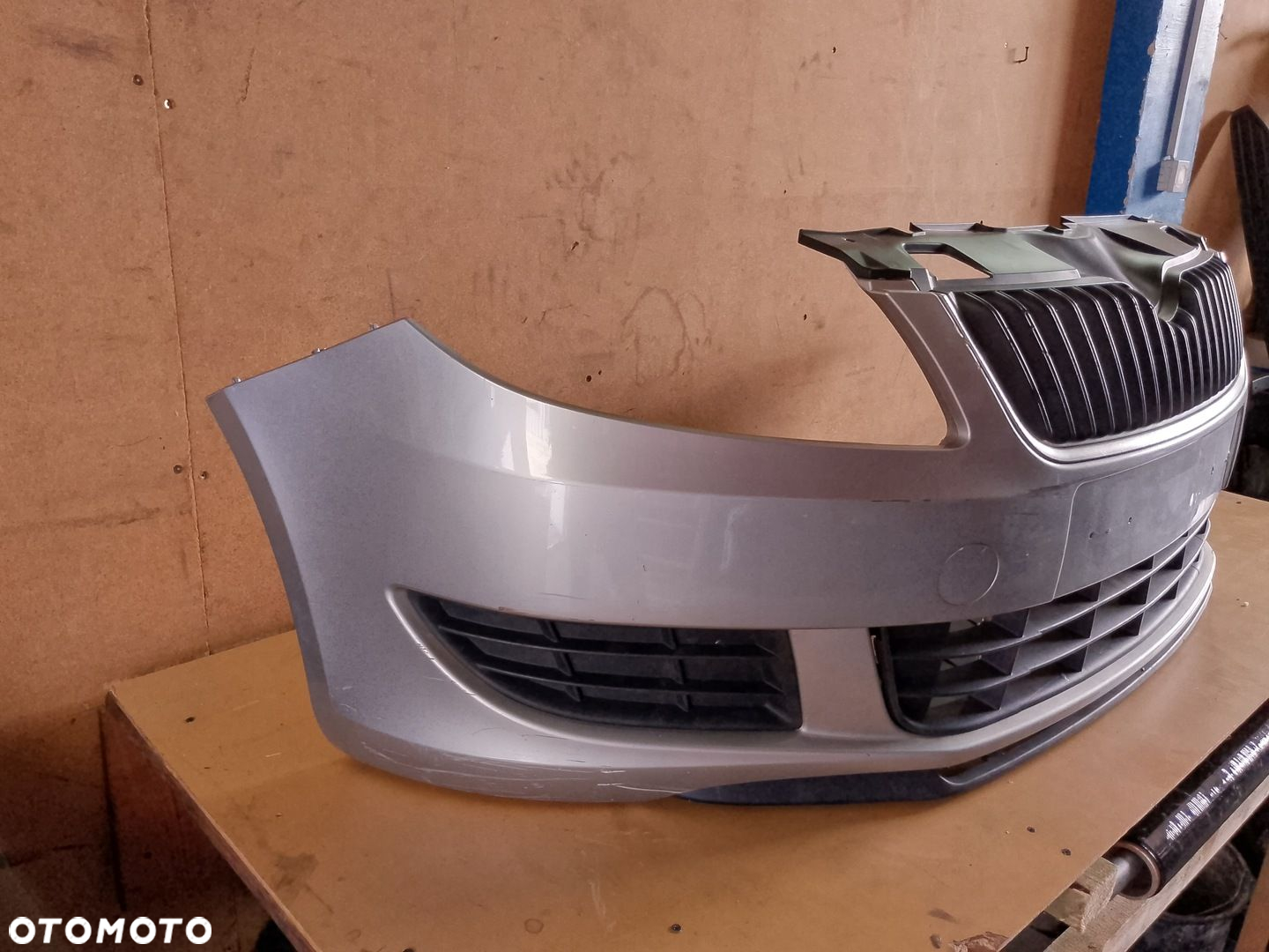 ZDERZAK PRZÓD PRZEDNI SKODA FABIA II LIFT ROOMSTER LA7W 5J0807221D - 3