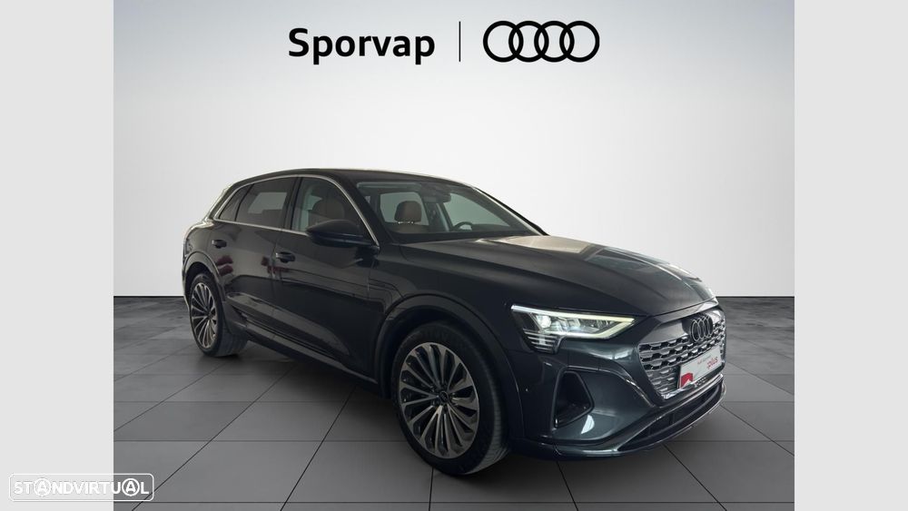 Audi Q8 e-Tron 55 quattro S line - 9