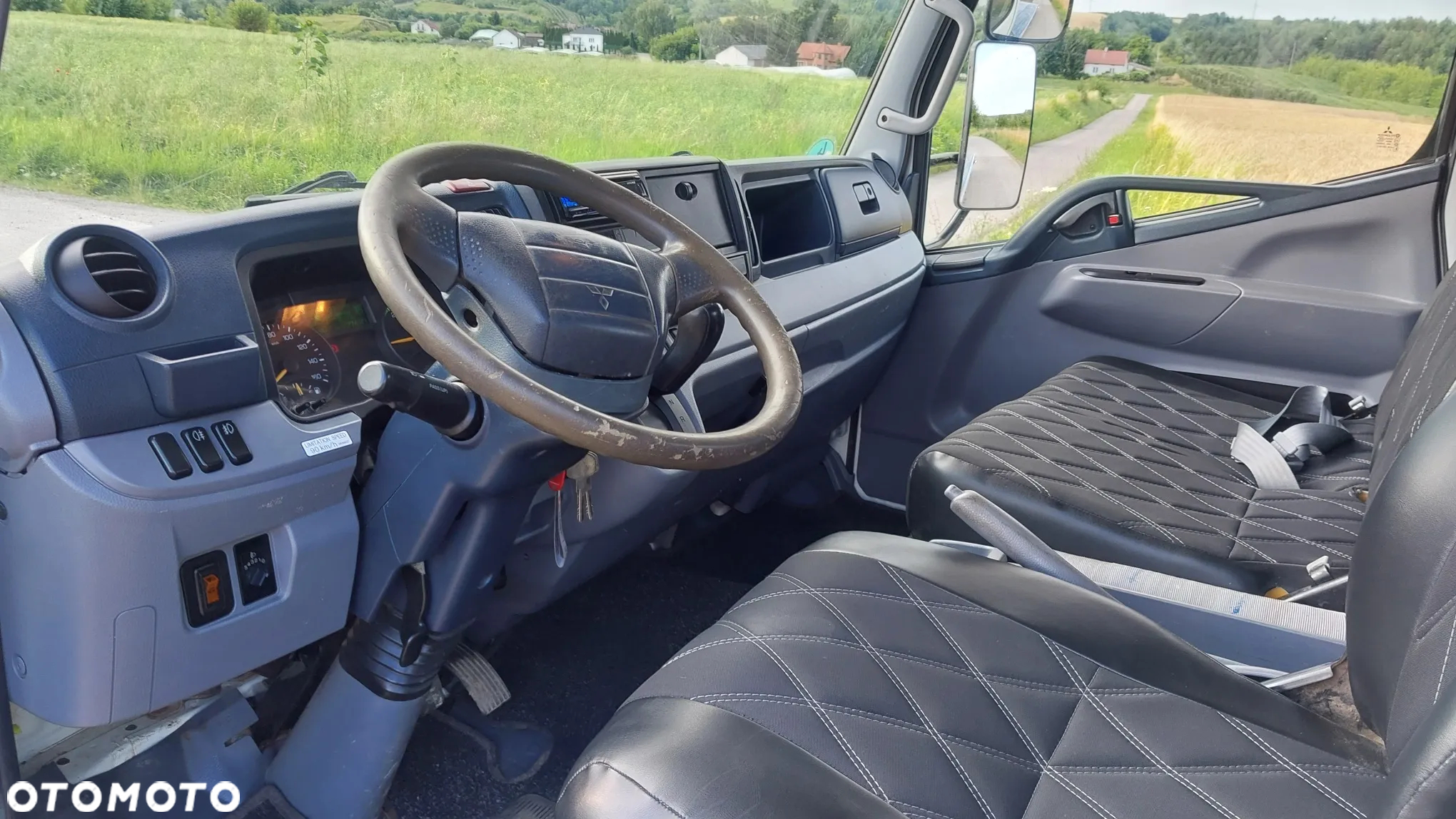 Mitsubishi Canter Fuso - 26