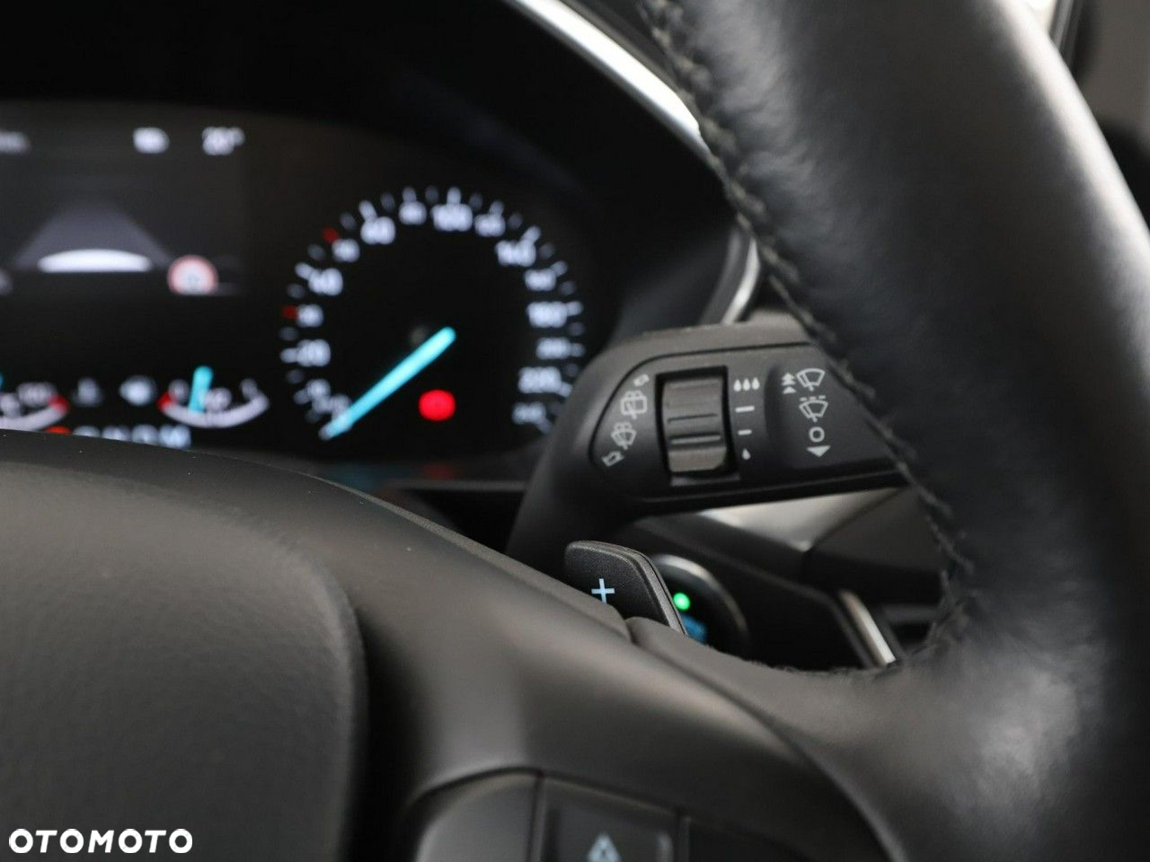 Ford Focus 1.5 EcoBlue Start-Stopp-System TITANIUM - 33