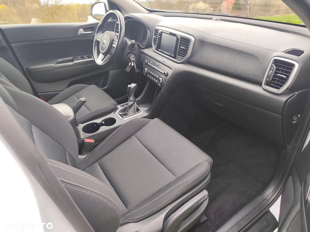 Kia Sportage 1.6 CRDI AWD VISION - 16