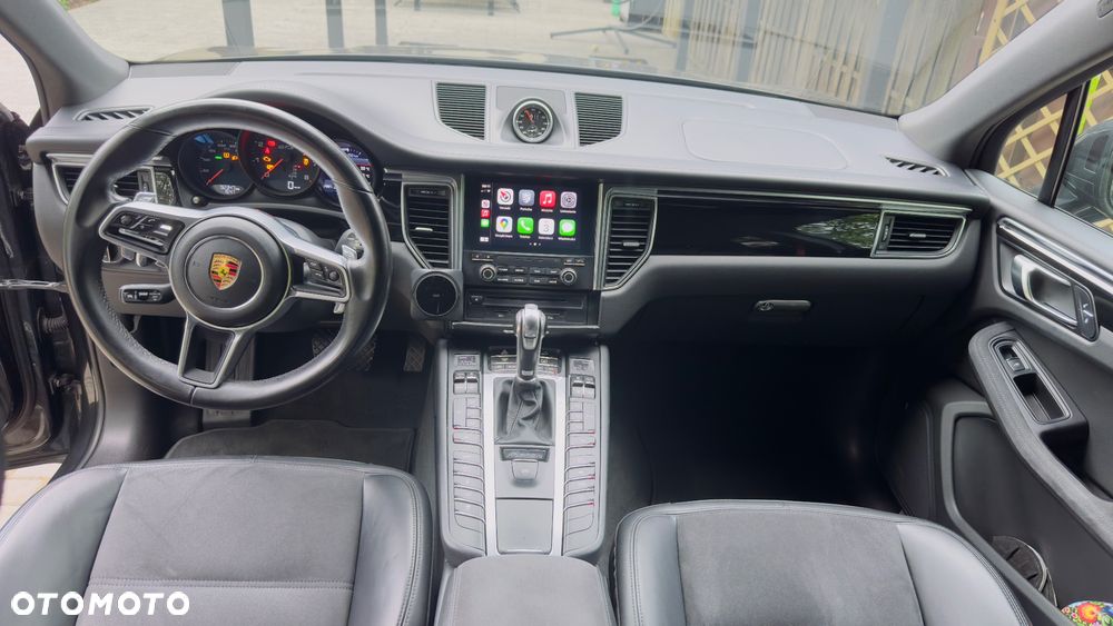 Porsche Macan - 16