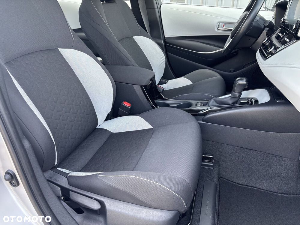 Toyota Corolla 1.8 Hybrid Comfort - 8