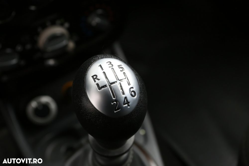 Dacia Duster 1.5 dCi 4x4 Prestige - 25