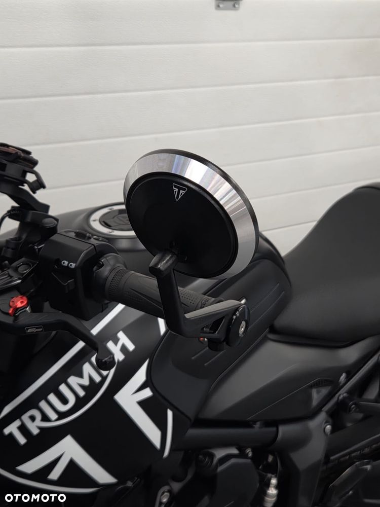 Triumph Trident - 16