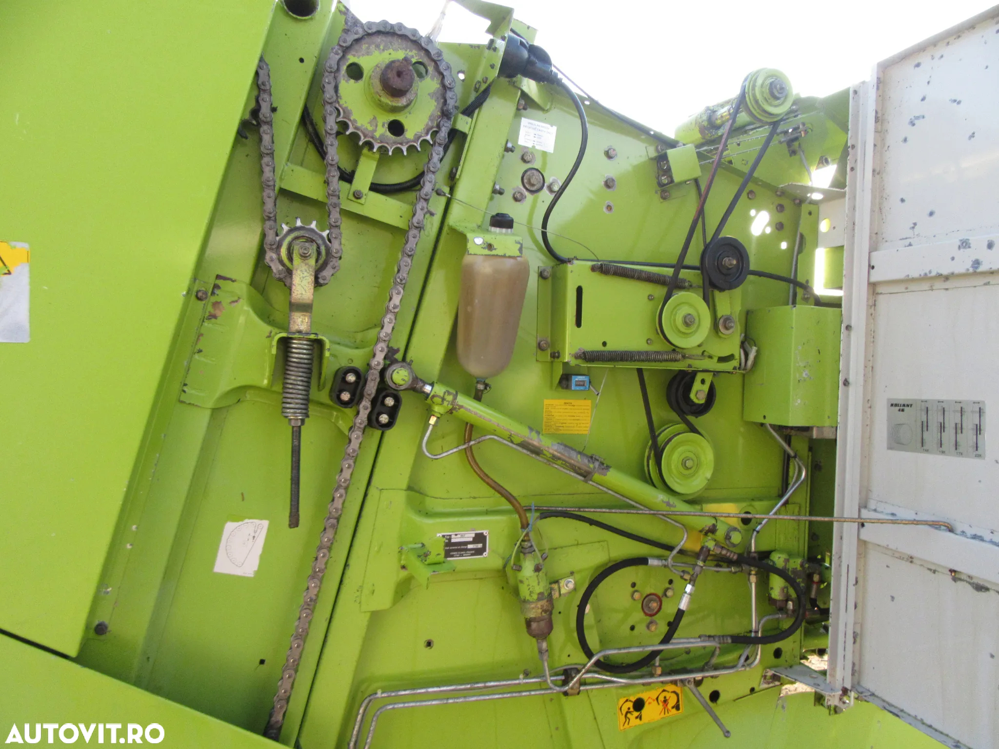 Claas ROLLANT 46 - 9